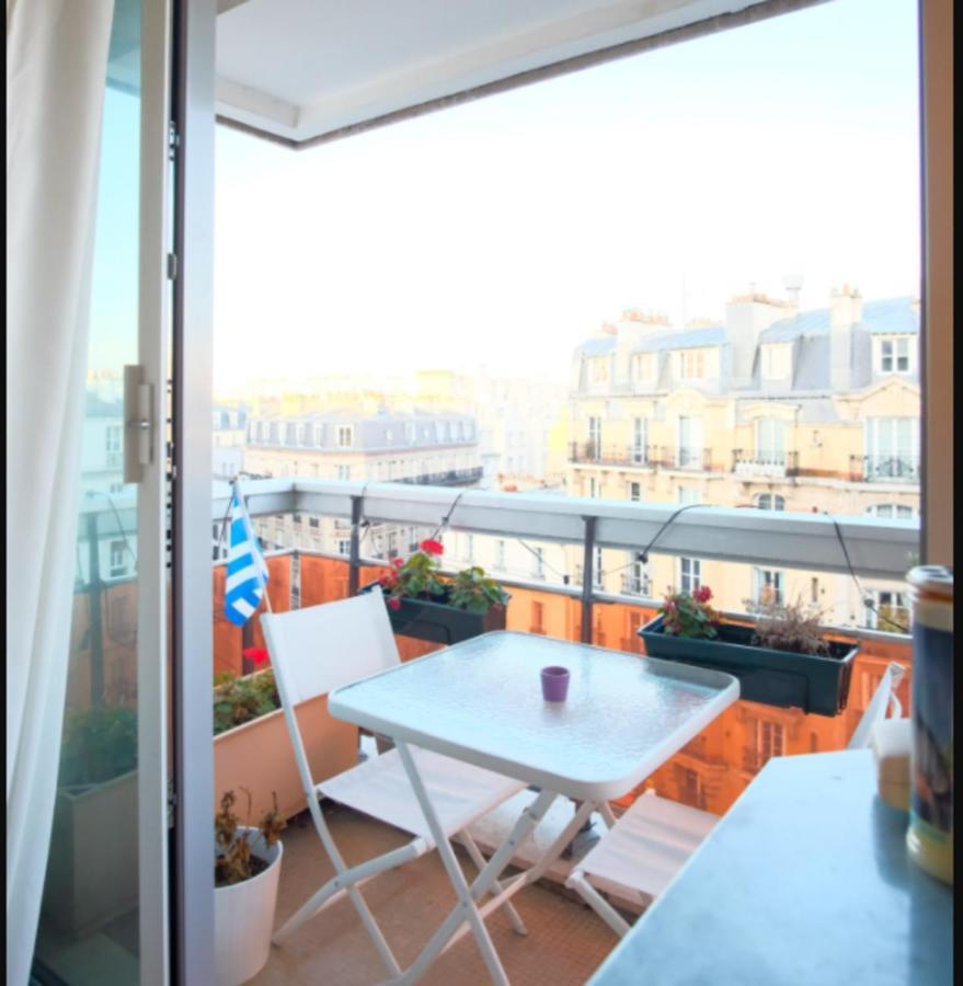 Beautiful And Bright Appt With Eiffel Tower View Paris Exterior foto
